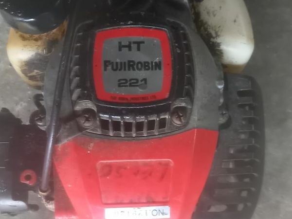 Fuji Robin hedge trimmer for sale in Co. Tipperary for €0 on DoneDeal