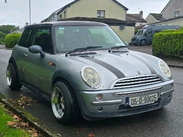 Mini One Hatchback, Diesel, 2005, Silver