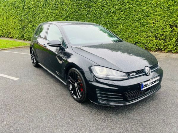 Volkswagen Golf Hatchback, Diesel, 2015, Black