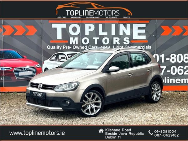 Volkswagen Polo Hatchback, Petrol, 2014, Gold