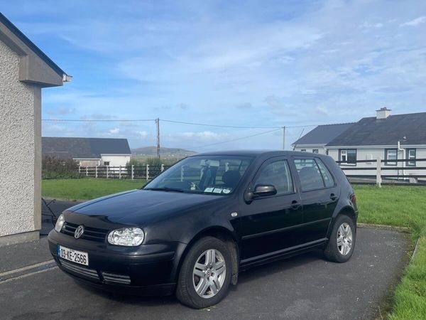 Volkswagen Golf Hatchback, Petrol, 2003, Black