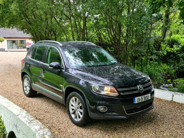 Volkswagen Tiguan SUV, Diesel, 2013, Black