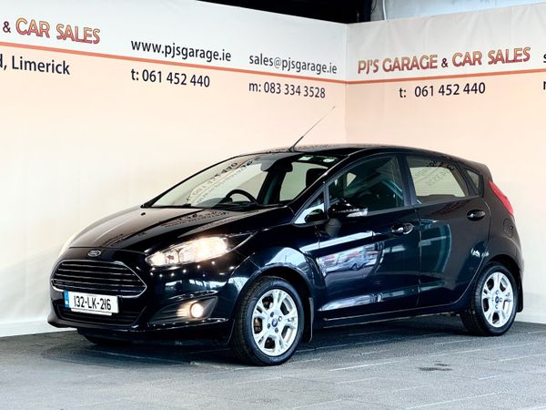 Ford Fiesta Hatchback, Petrol, 2013, Black