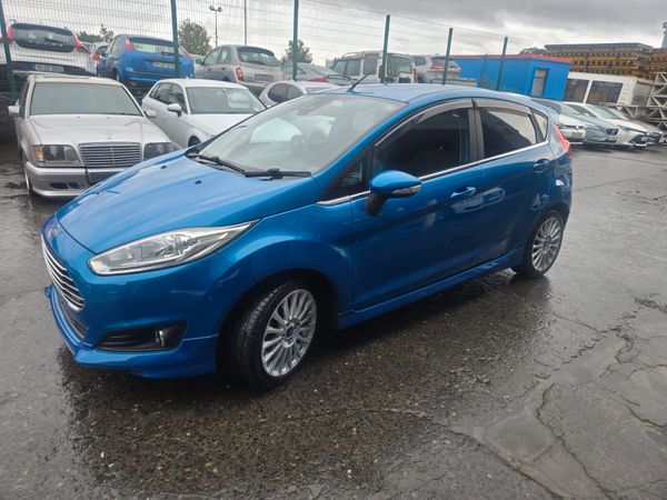 Ford Fiesta Hatchback, Petrol, 2016, Blue