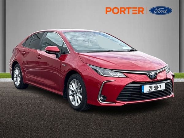 Toyota Corolla Saloon, Petrol Hybrid, 2021, Red