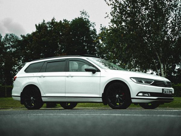 Volkswagen Passat Estate, Diesel, 2016, White