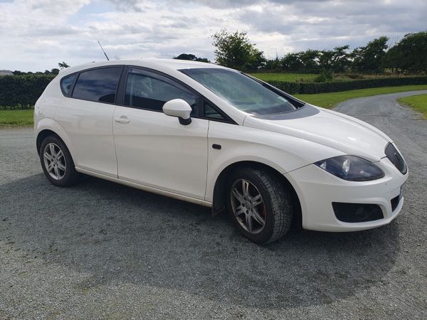 SEAT Leon Hatchback, Diesel, 2011, White