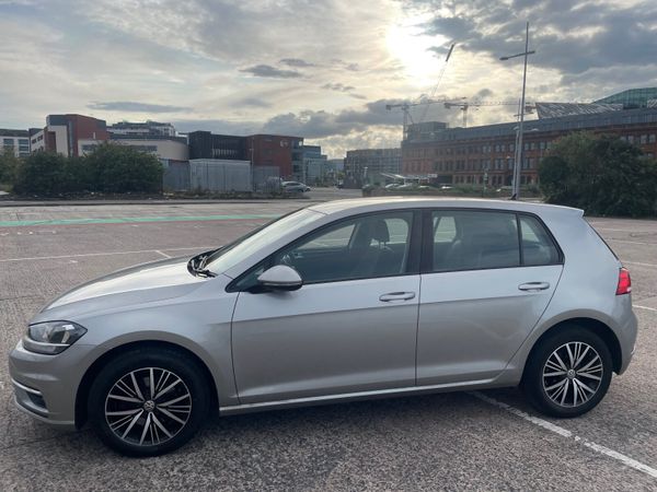Volkswagen Golf Hatchback, Diesel, 2017, Silver