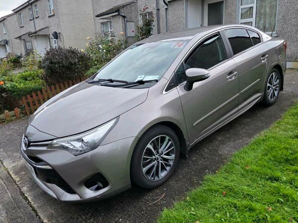 Toyota Avensis Saloon, Diesel, 2016, Bronze