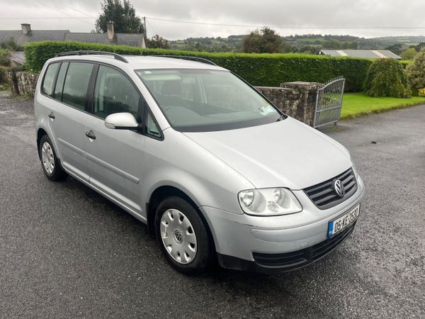 Volkswagen Touran MPV, Petrol, 2005, Silver