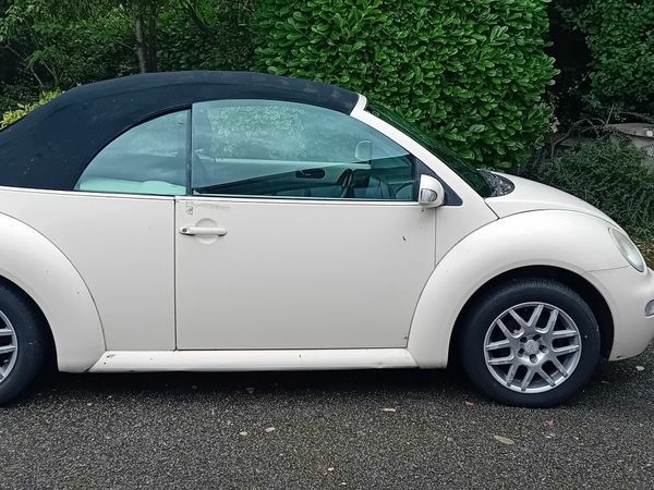 Volkswagen Beetle Convertible, Diesel, 2004, Beige