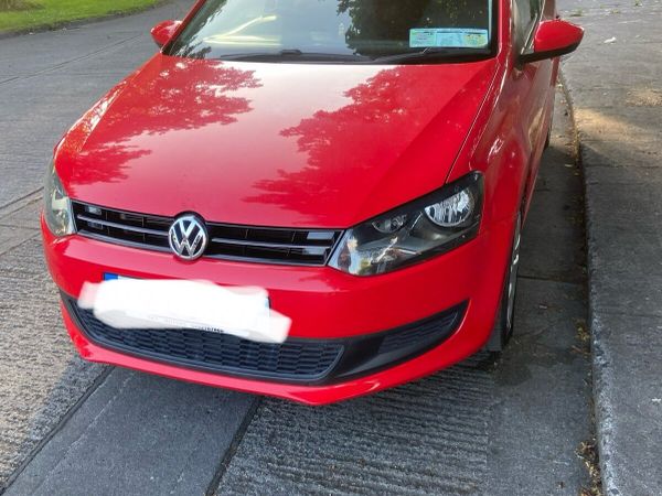 Volkswagen Polo Hatchback, Petrol, 2013, Red