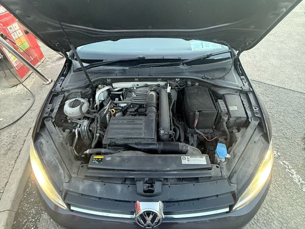 Volkswagen Golf Estate, Petrol, 2015, Black