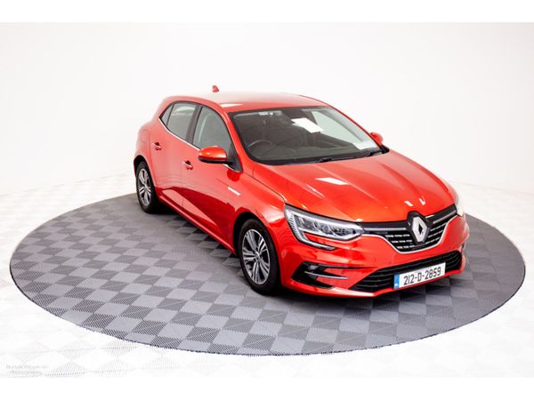 Renault Megane Hatchback, Petrol, 2021, Red