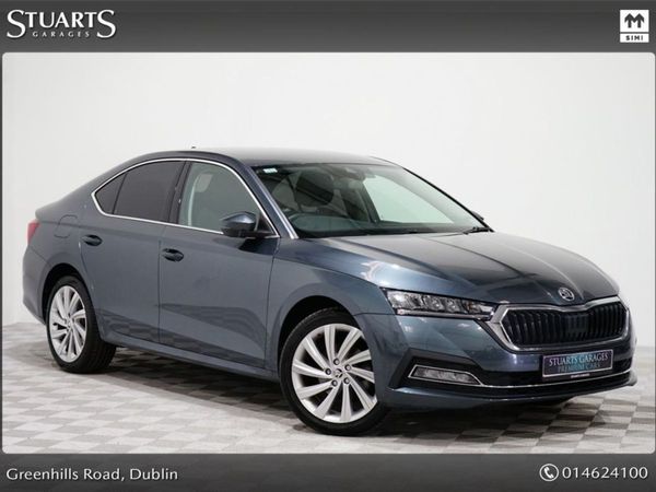 Skoda Octavia Saloon, Petrol, 2022, Grey