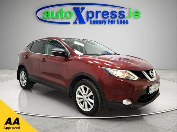 Nissan Qashqai SUV, Diesel, 2014, Red