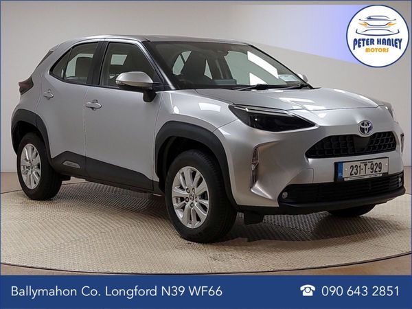 Toyota Yaris Cross Hatchback, Petrol Hybrid, 2023, Grey