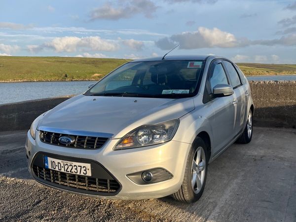 Ford Focus Hatchback, Diesel, 2010, Silver