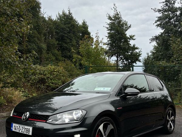 Volkswagen Golf Estate, Petrol, 2014, Grey