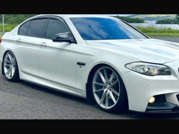 BMW 5-Series Saloon, Diesel, 2012, White
