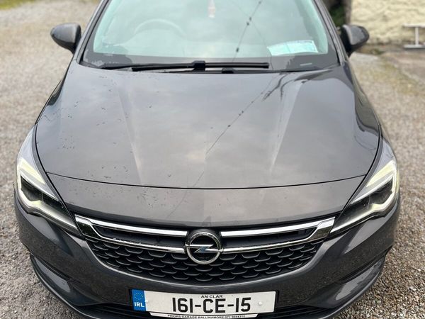 Opel Astra Hatchback, Petrol, 2016, Grey