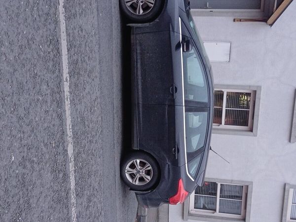 Ford Focus Hatchback, Diesel, 2013, Brown