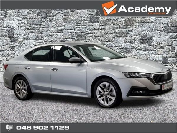 Skoda Octavia Saloon, Hybrid, 2024, Grey