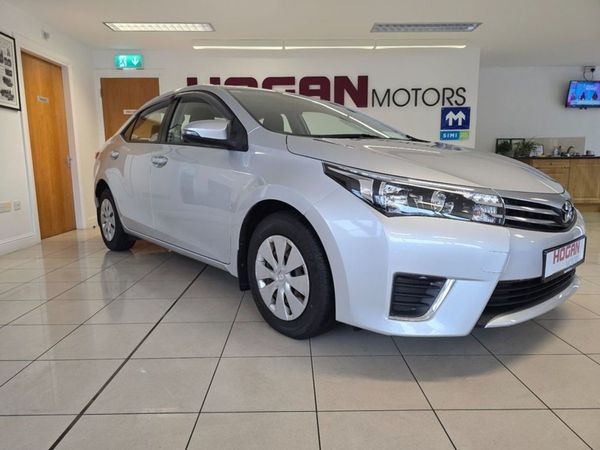 Toyota Corolla Saloon, Diesel, 2016, Silver