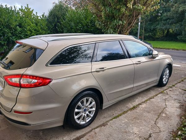 Ford Mondeo Estate, Diesel, 2015, Silver