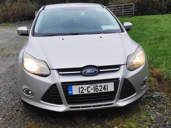 Ford Focus Hatchback, Diesel, 2012, Silver