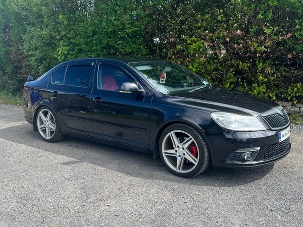 Skoda Octavia Hatchback, Diesel, 2012, Black