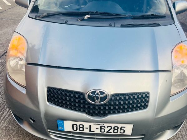 Toyota Yaris Hatchback, Petrol, 2008, Silver