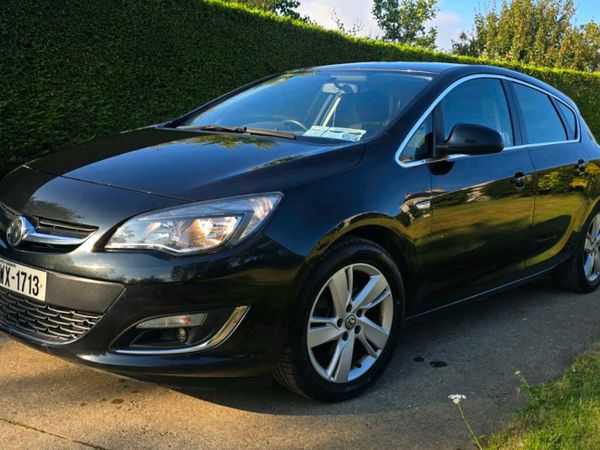 Vauxhall Astra Hatchback, Diesel, 2015, Black