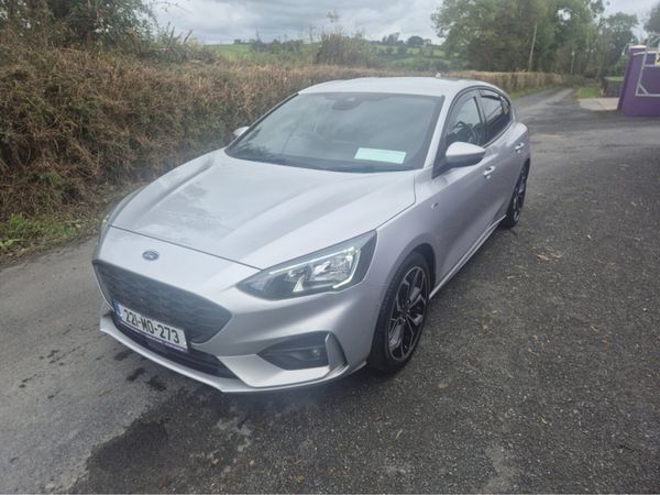 Ford Focus Hatchback, Petrol Hybrid, 2022, Grey