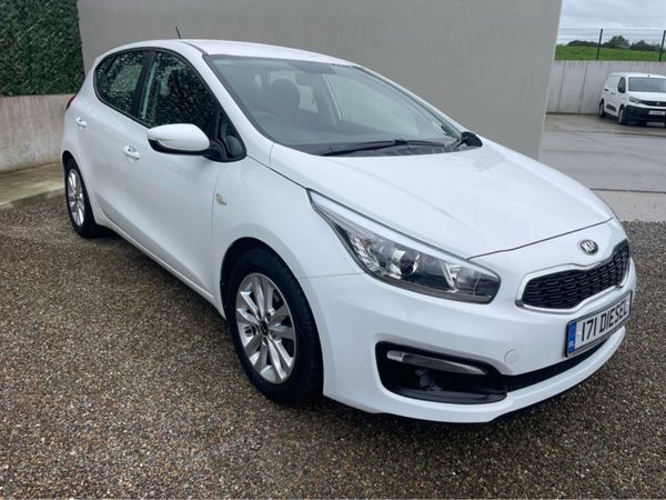 Kia Ceed Hatchback, Diesel, 2017, White