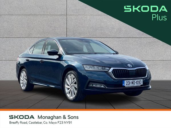 Skoda Octavia Hatchback, Diesel, 2023, Blue
