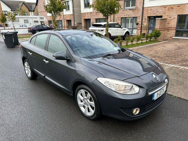 Renault Fluence Saloon, Diesel, 2011, Grey