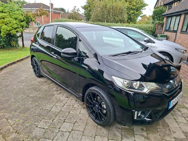 Honda Fit Hatchback, Petrol Hybrid, 2013, Black