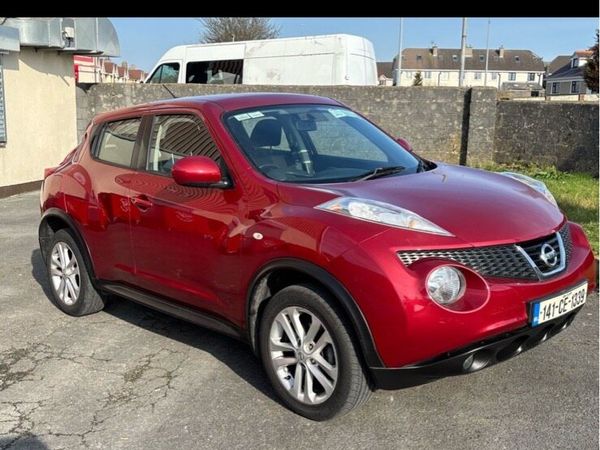 Nissan Juke SUV, Diesel, 2014, Red