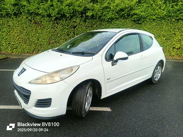 Peugeot 207 Hatchback, Diesel, 2010, White