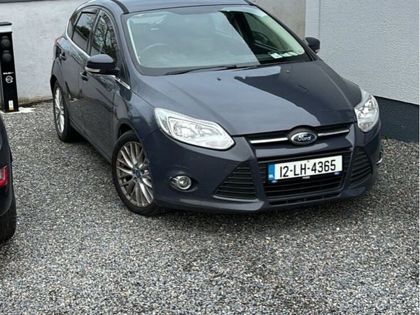 Ford Focus Hatchback, Diesel, 2012, Grey