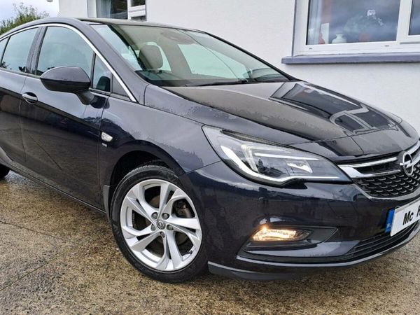 Opel Astra Hatchback, Petrol, 2019, Blue