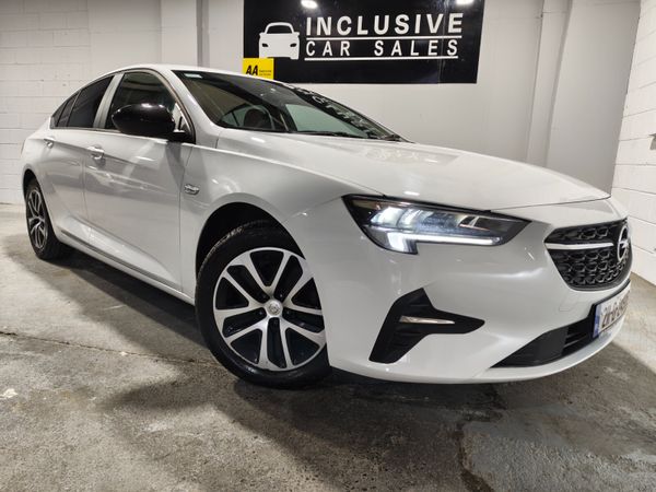 Opel Insignia Hatchback, Diesel, 2021, White