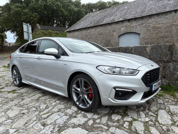 Ford Mondeo Hatchback, Diesel, 2021, Grey