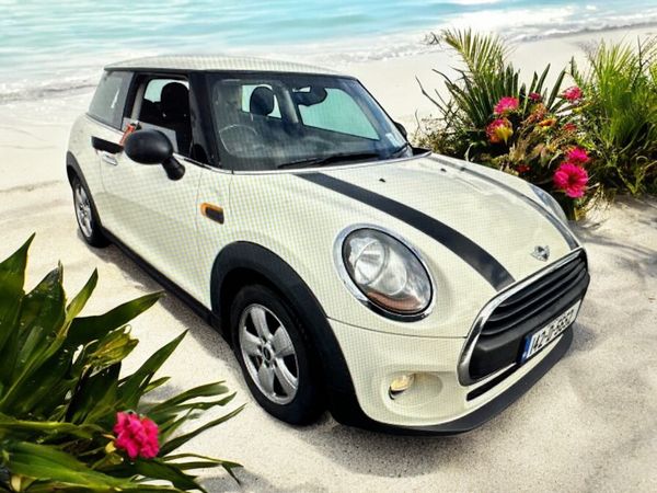 Mini One Hatchback, Diesel, 2014, White