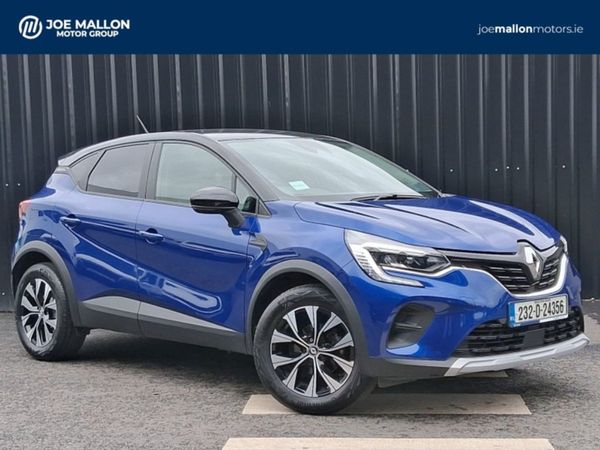 Renault Captur Hatchback, Petrol, 2023, Blue