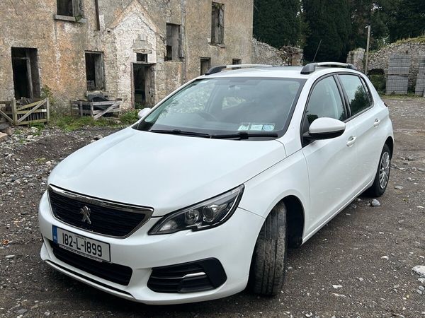 Peugeot 308 Hatchback, Diesel, 2018, White