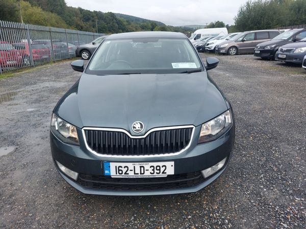 Skoda Octavia Hatchback, Diesel, 2016, Grey