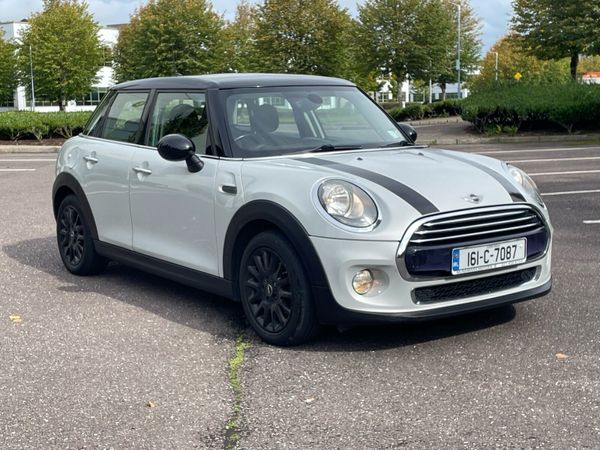 Mini Other Estate/Jeep, Diesel, 2016, Silver