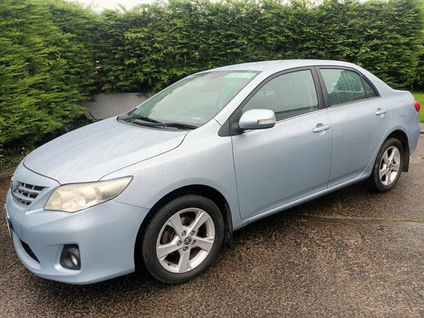 Toyota Corolla Saloon, Diesel, 2012, Blue